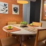 Quarto Casal Com Garagem Ar Aconchegante Centro De Bc